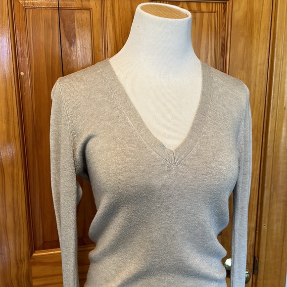 Zara sweater - Picture 2 of 8